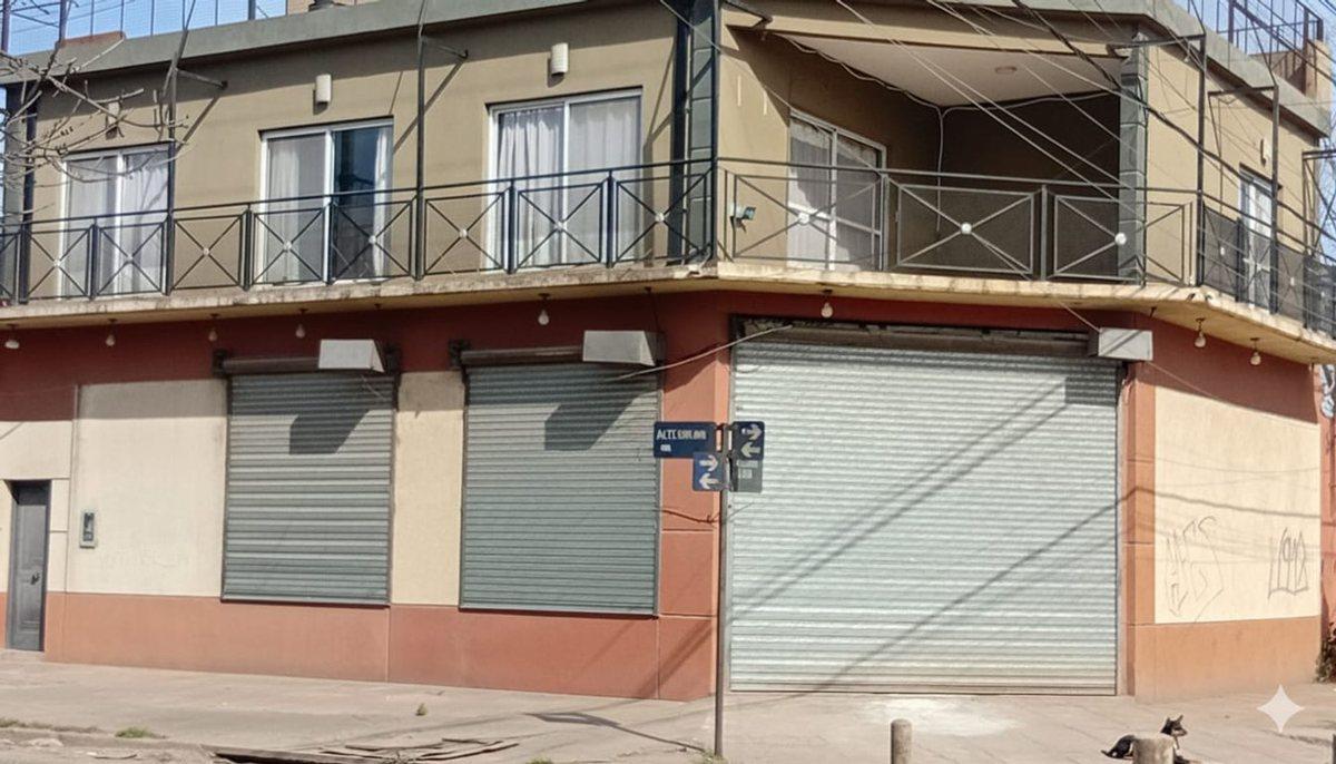 VENTA CASA CON LOCAL EXCELENTE INVERSION
