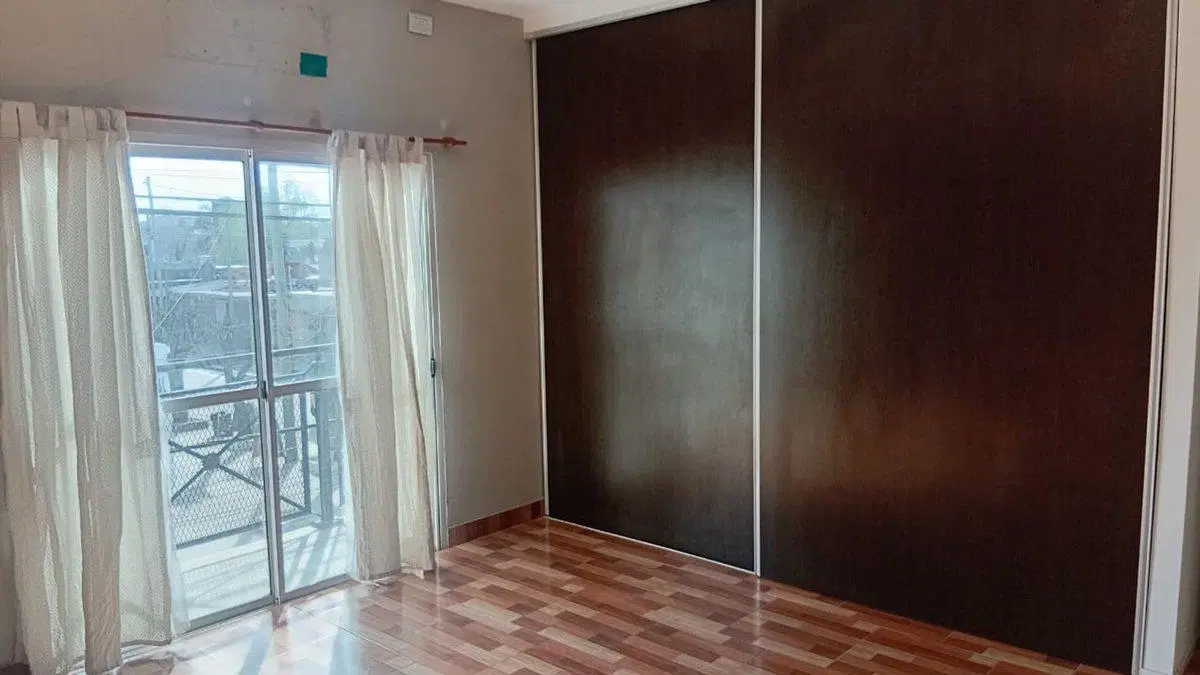 VENTA  CASA CON LOCAL  EXCELENTE INVERSION 5