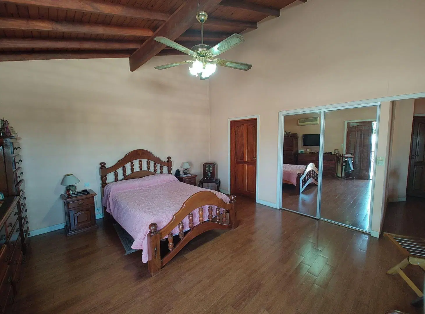 CASA VENTA MORON 5