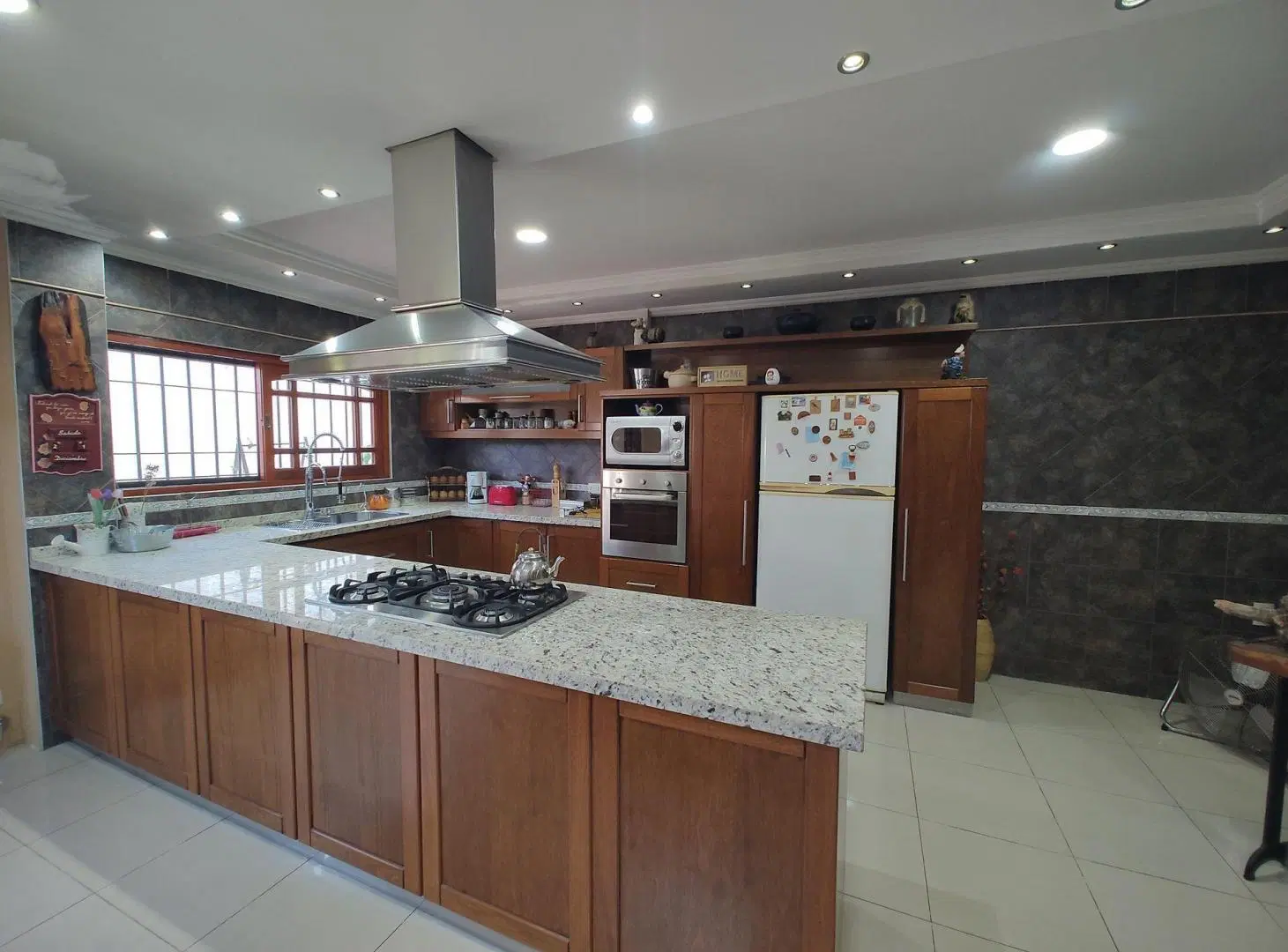 CASA VENTA MORON 2