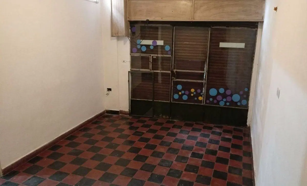 VENTA PH 2 AMB + LOCAL EN MORENO ZONA RESIDENCIAL 5