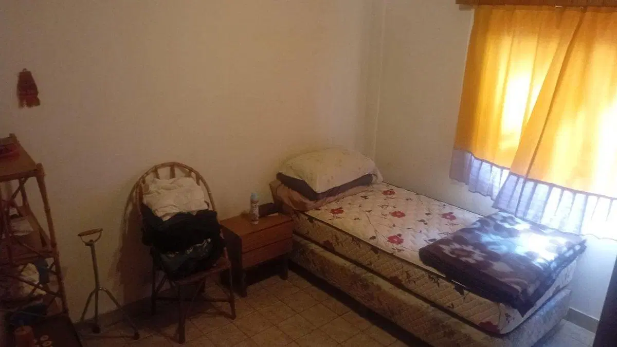 VENTA PH AL FRENTE 4 HABITACIONES EN MORENO 5