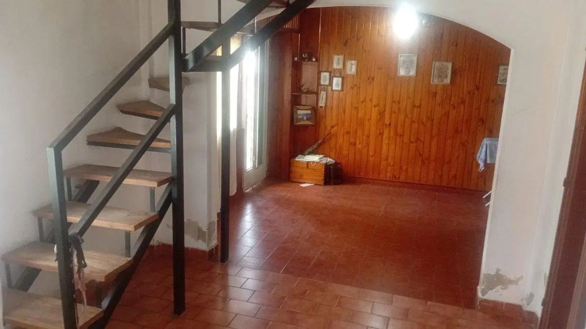 VENTA PH AL FRENTE 4 HABITACIONES EN MORENO 4