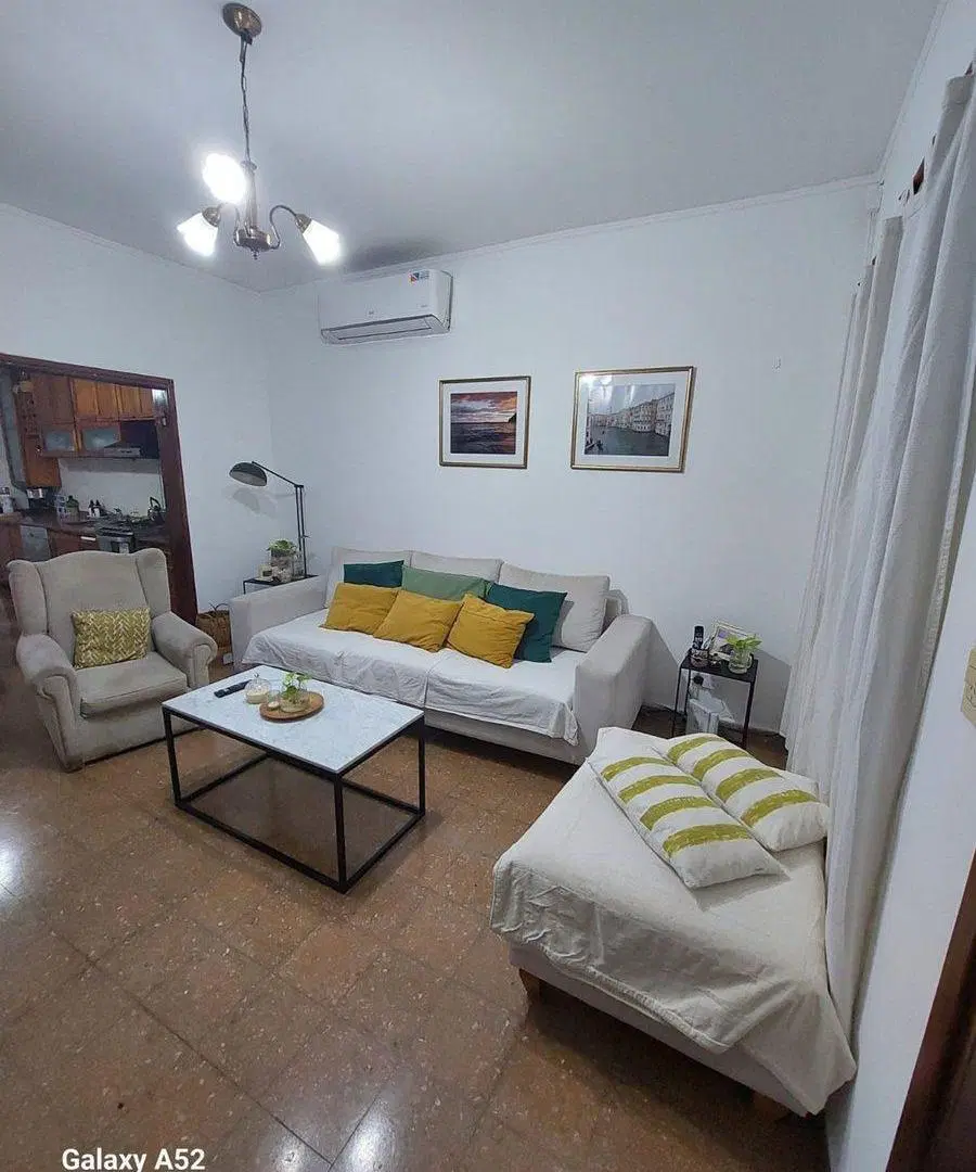 CASA  EN VENTA EN MERLO CON PILETA 4