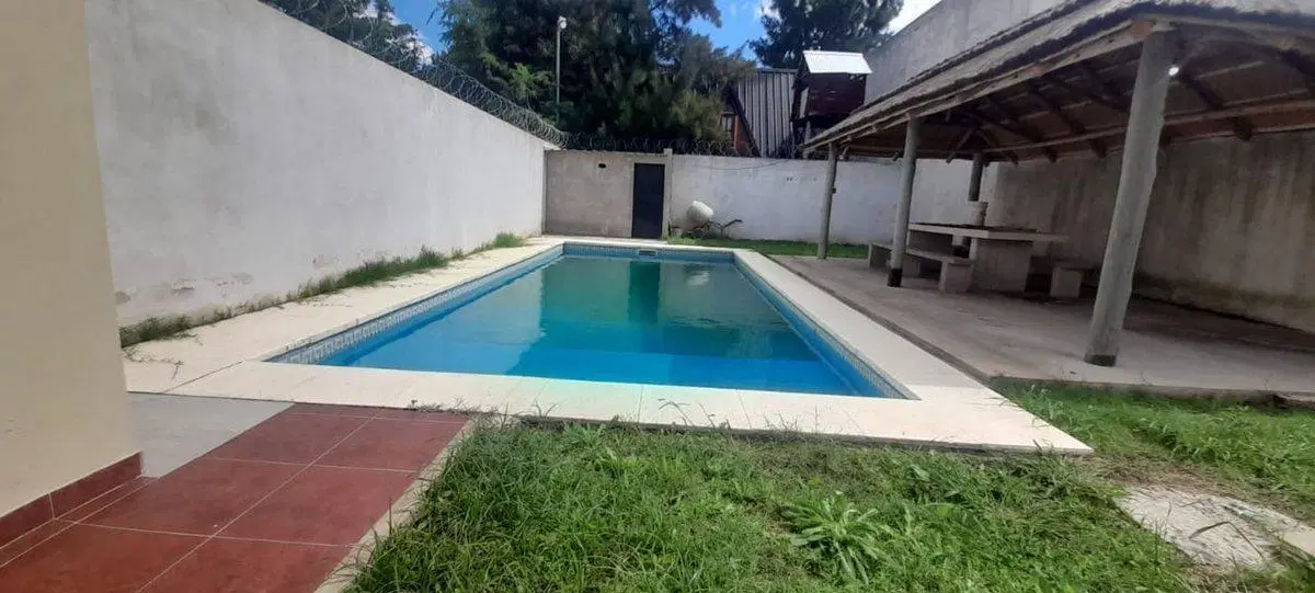 CASA VENTA GENERAL RODRIGUEZ 4 DOR. PILETA QUINCHO 4