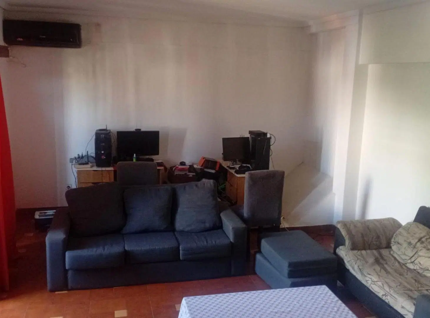 EN VENTA CASA 4 AMBIENTES CON DEPÓSITO COMERCIAL 5