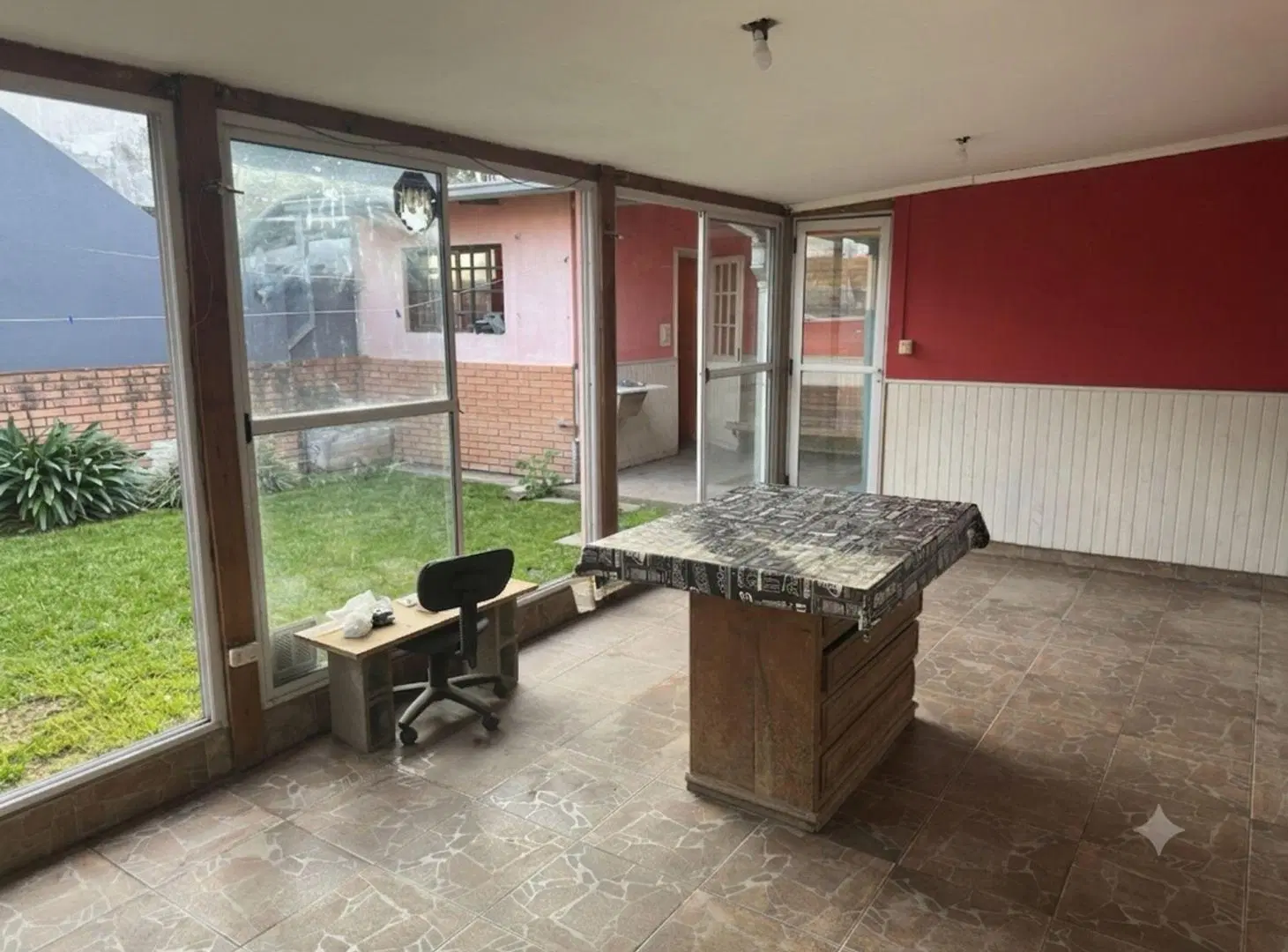CASA EN VENTA EN CASTELAR MORON 3