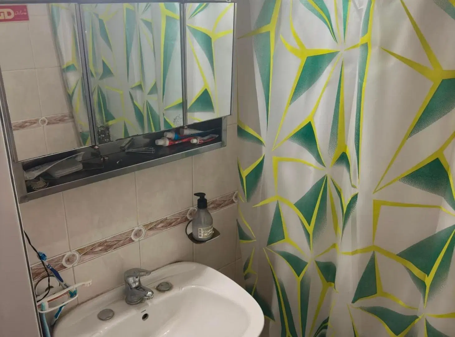 CASA EN VENTA EN CASTELAR MORON 8