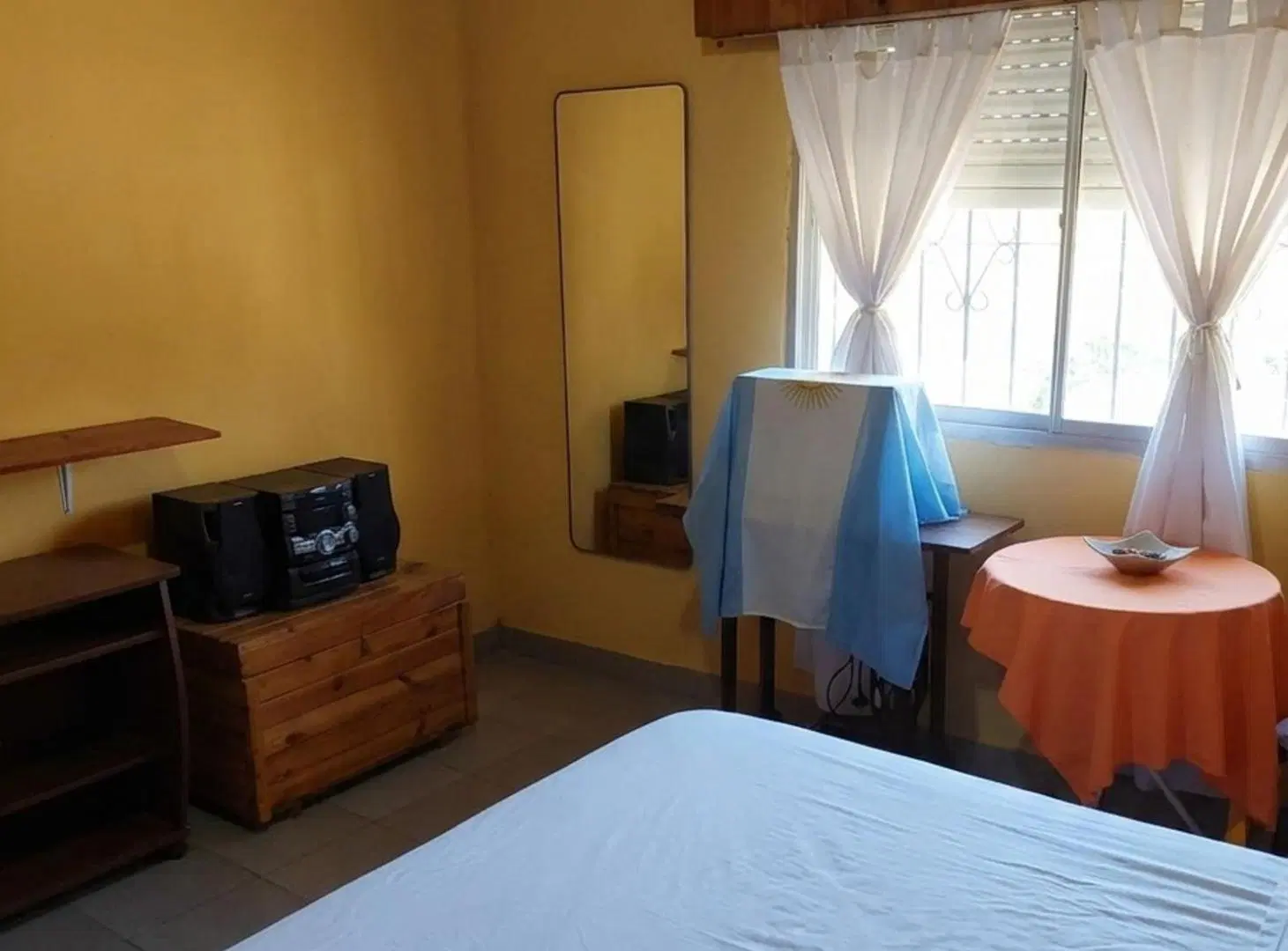 CASA Y COMERCIO EN VENTA MORENO OPORTUNIDAD 3