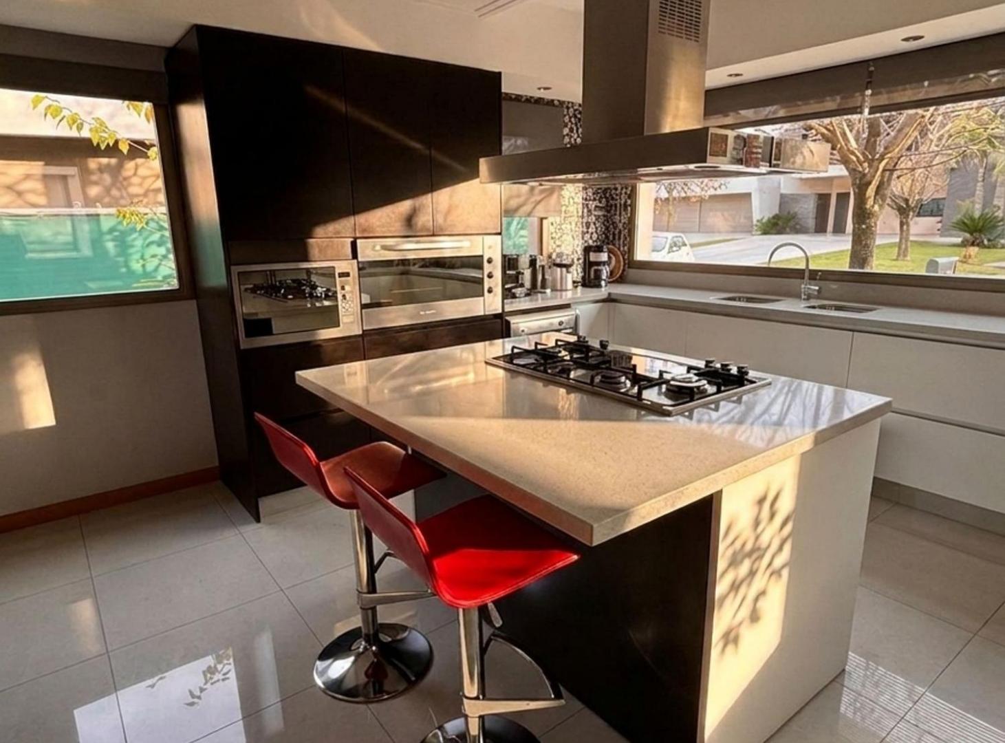 Foto de Casa 6 ambientes en barrio cerrado Terravista, imagen 5