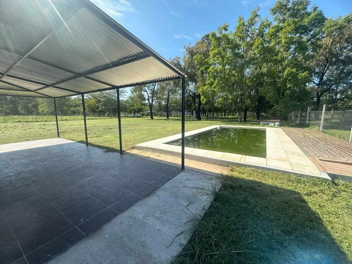 Venta Quinta con Pileta en CHACRAS DEL LAGO 4