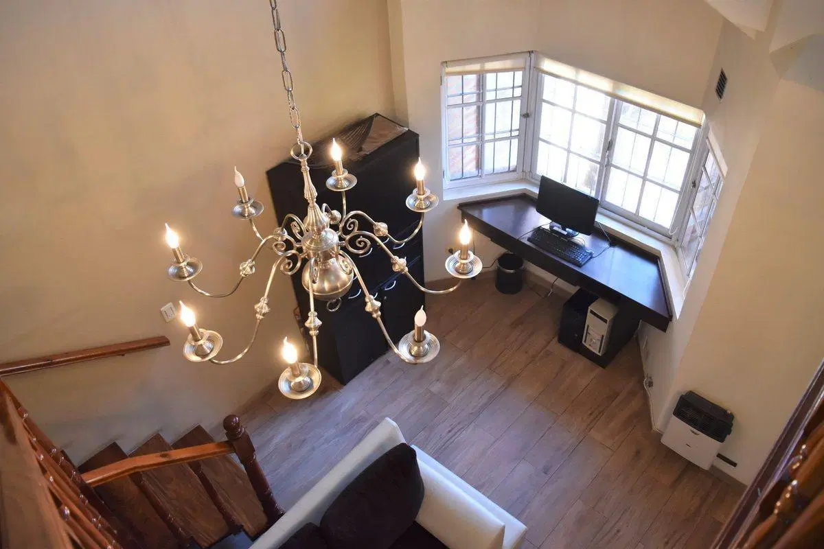 VENTA FINANCIA PERMUTA CASA PASO DEL REY PILETA 3