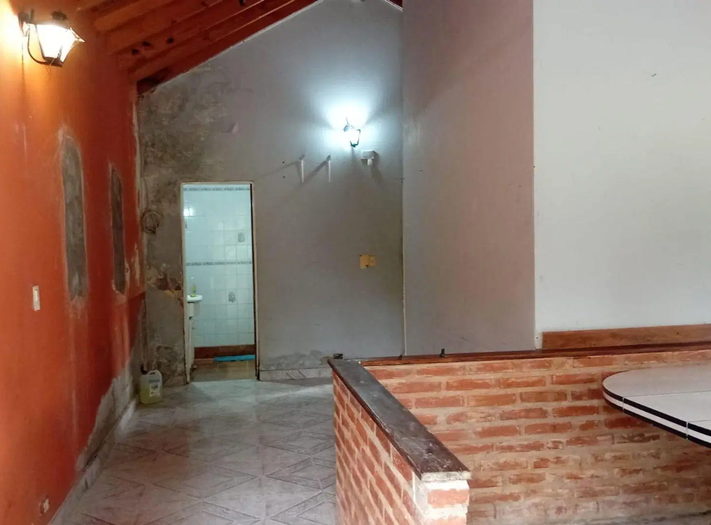 CASA QUINTA EN VENTA EN ALVAREZ 8