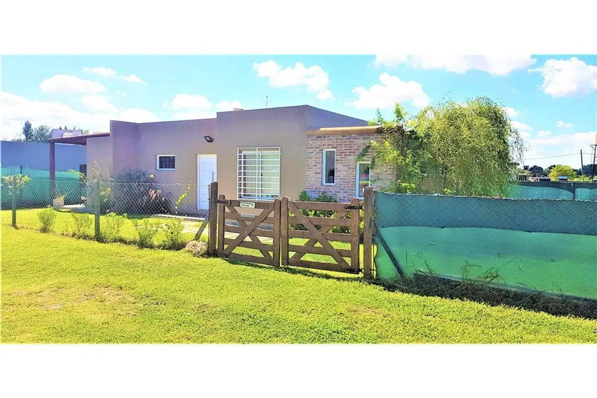 Lote de 820 m2 en "ROBLES DE ALVAREZ" etapa 1 4