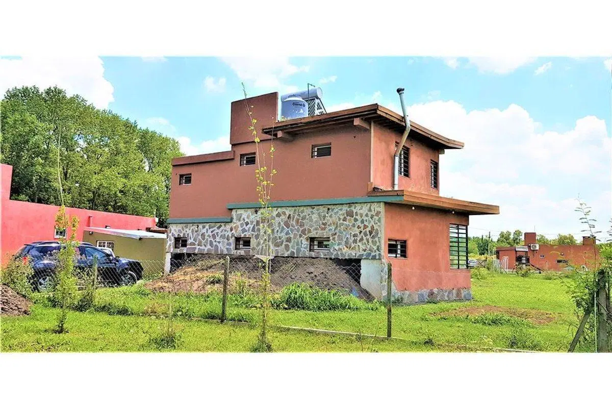 Lote de 820 m2 en "ROBLES DE ALVAREZ" etapa 1 5