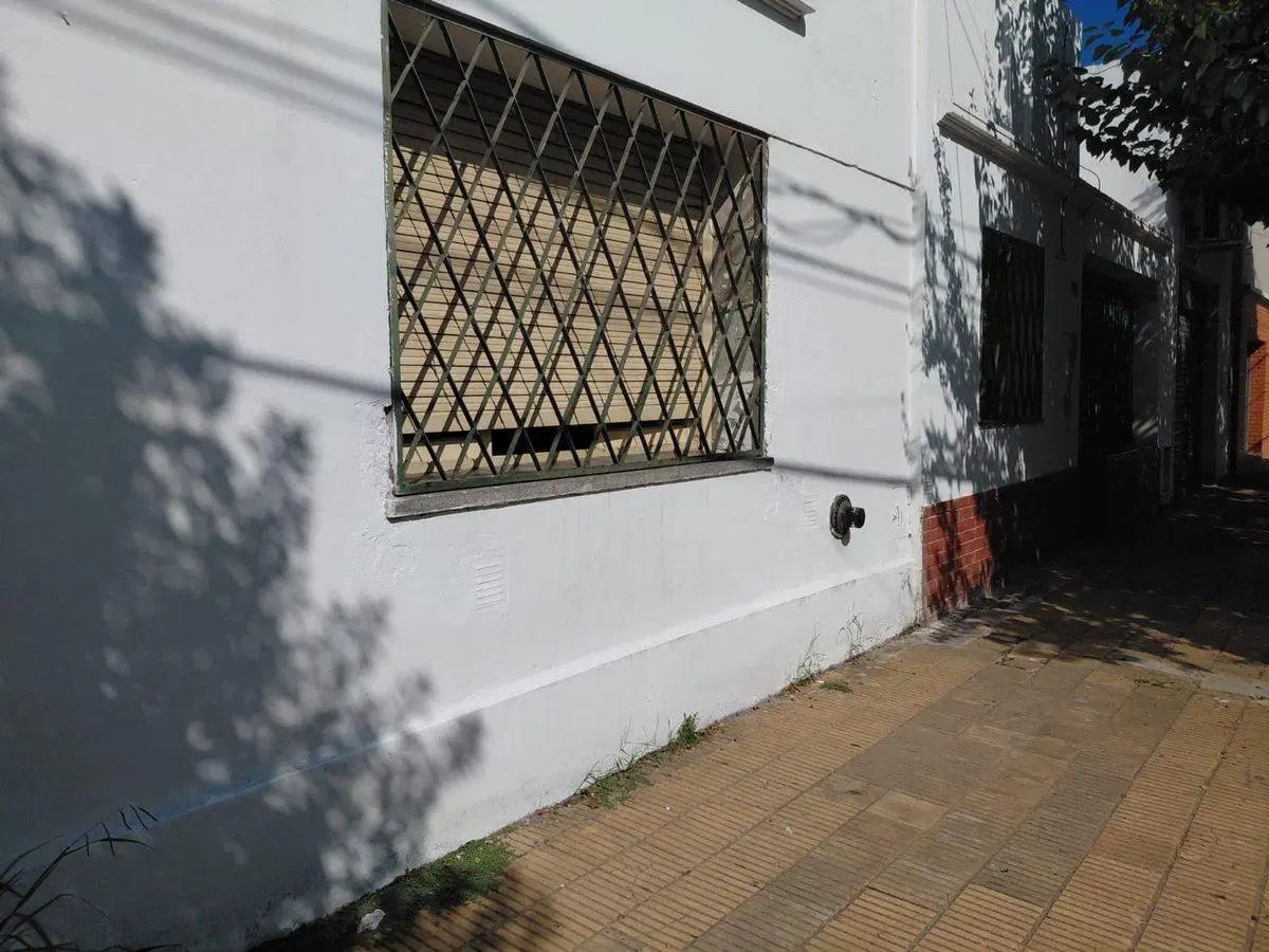 Venta Casa + 2 locales importantes Rodríguez centr 4