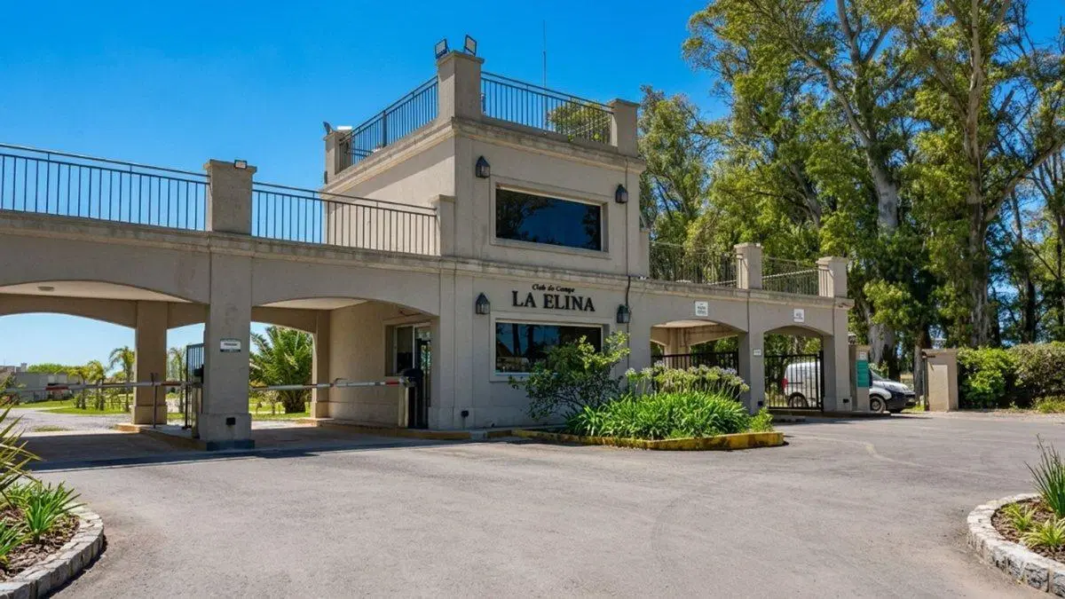 LOTE COMARCAS DE LUJAN 2000M2 4