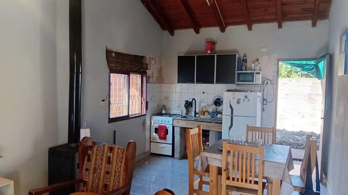CASA  EN VENTA MORENO - OPORTUNIDAD 3