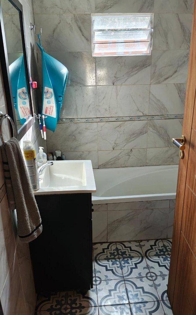 Foto de Venta Casa en General Rodriguez con lote de 1000M2, imagen 3