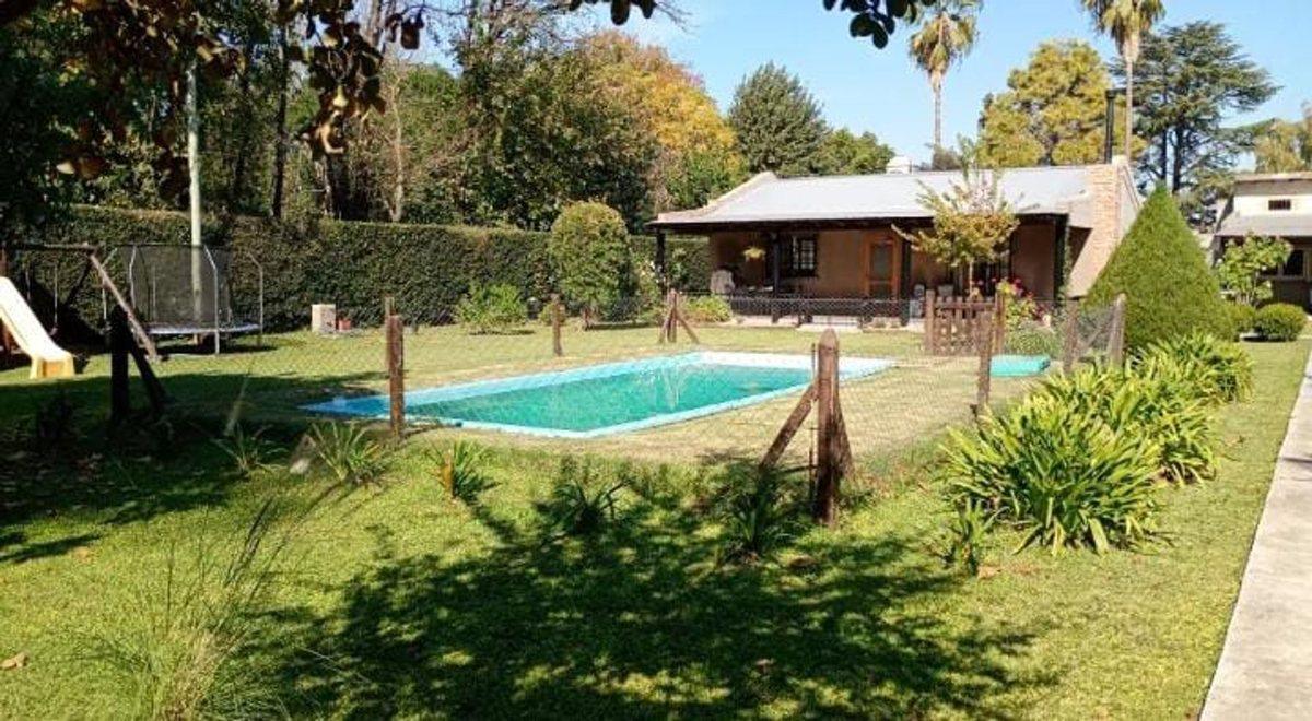 Foto de VENTA EXCELENTE QUINTA CON PILETA HERMOSA ZONA, imagen 1