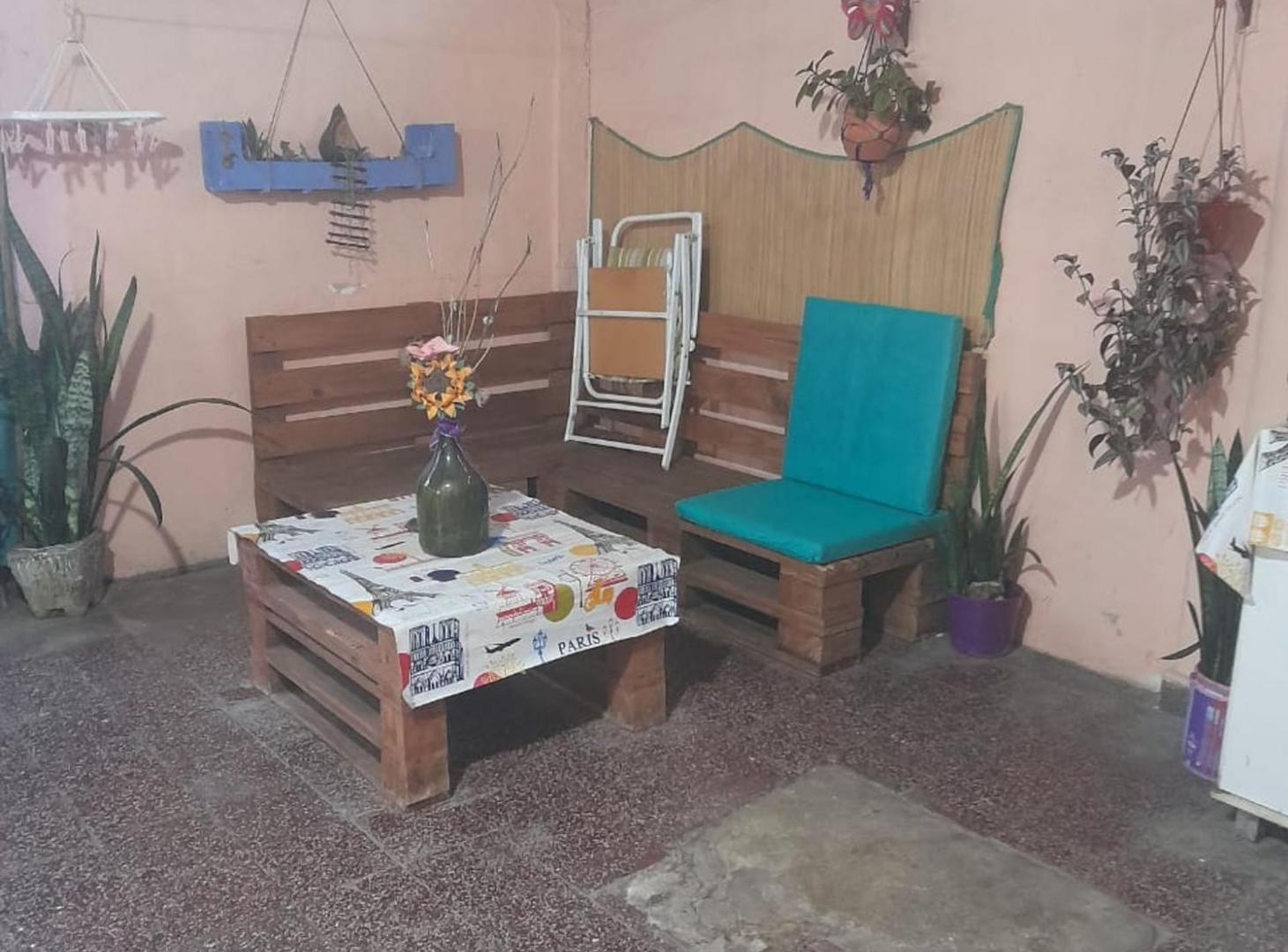 Foto de Venta Dos Casas con Local sobre Avenida, imagen 3