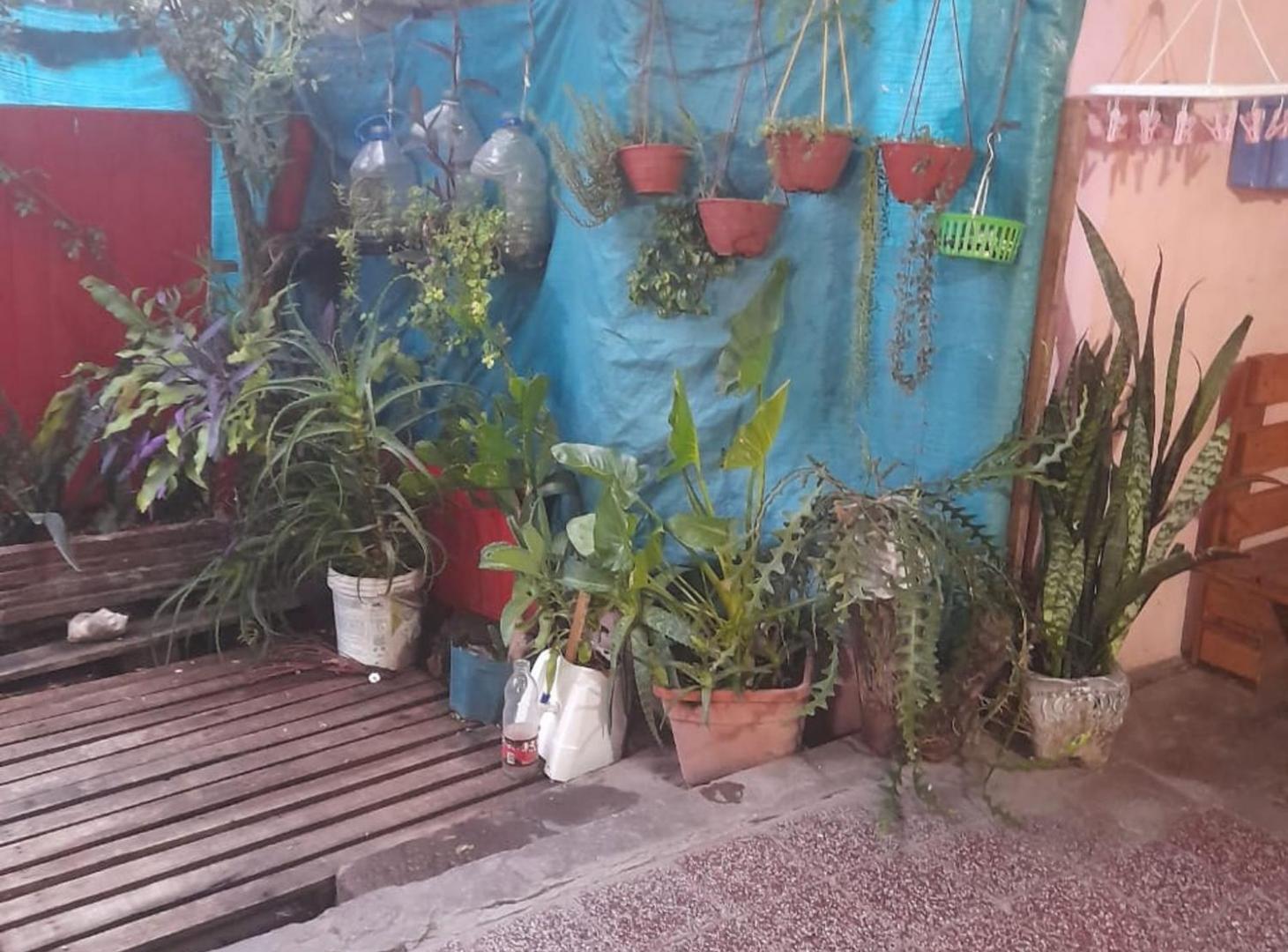 Foto de Venta Dos Casas con Local sobre Avenida, imagen 5