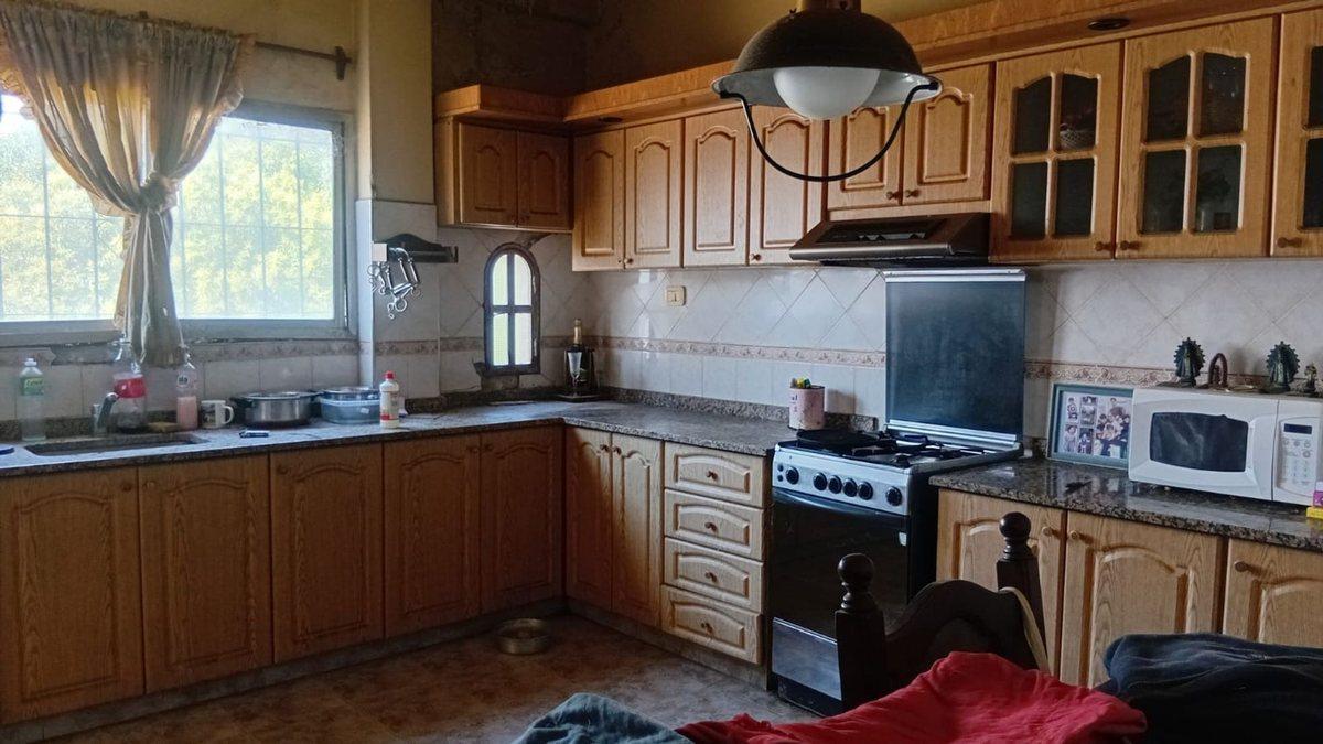 Foto de VENTA LOCAL + CASA SOBRE ACCESO OESTE INVERSION!, imagen 4