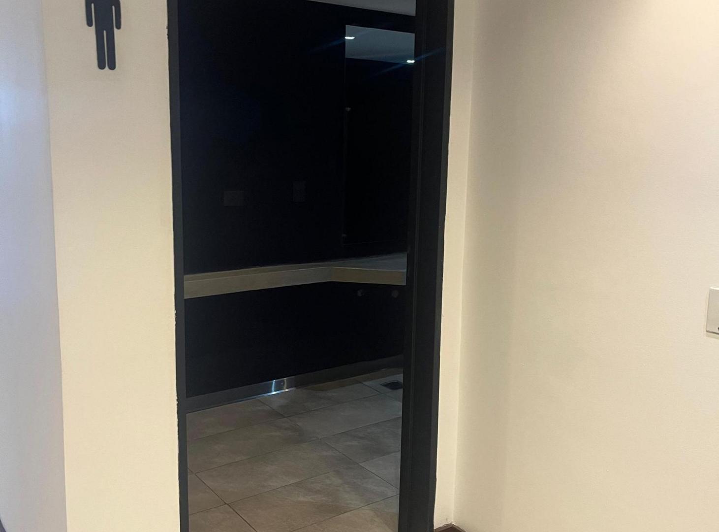 Foto de Alquiler oficina en 3er piso complejo empresarial, imagen 5