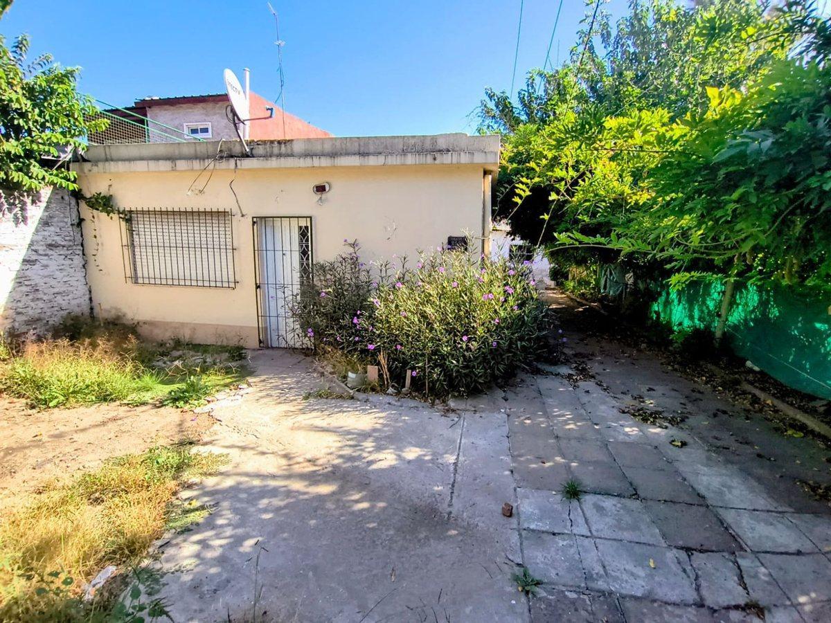 Foto de CASA VENTA LA REJA A REFACCIONAR (2 CASAS), imagen 4