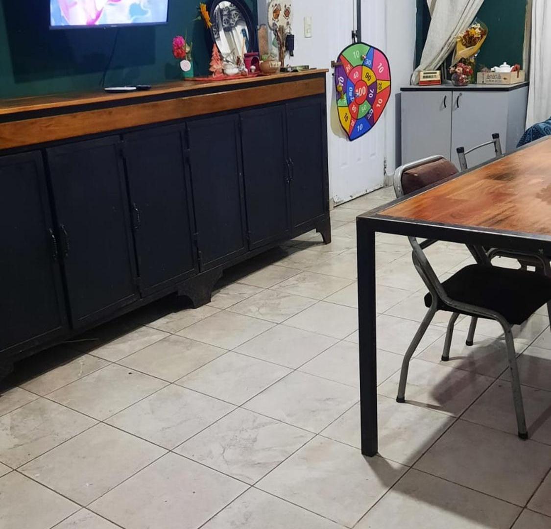 Foto de Venta casa 3 ambientes y galpón sobre asfalto, imagen 1
