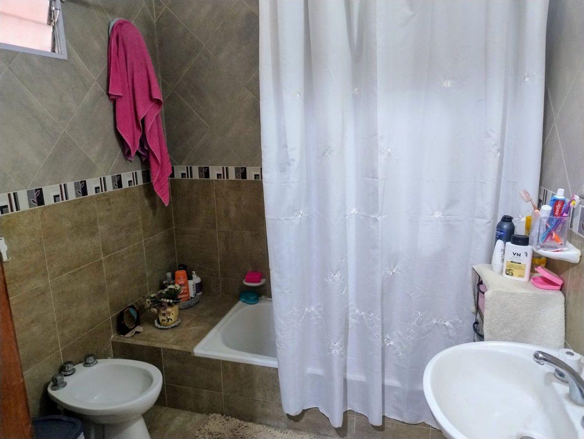 Foto de CASA EN VENTA MORENO APTA CREDITO, imagen 4