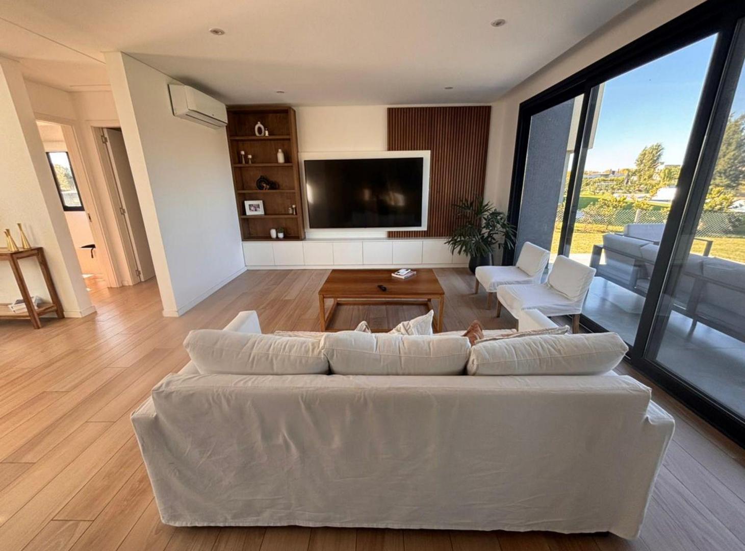 Foto de Casa 6 ambientes en barrio cerrado terravista, imagen 1