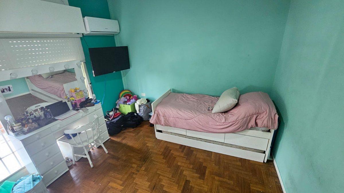 Foto de VENTA CASA EN DOS PLANTAS 4 AMBIENTES MORON HAEDO, imagen 1