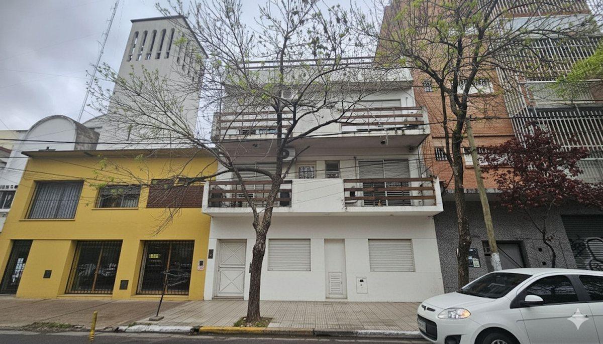 Foto de DEPARTAMENTO 3 AMBIENTES VENTA CASTELAR CENTRO, imagen 1