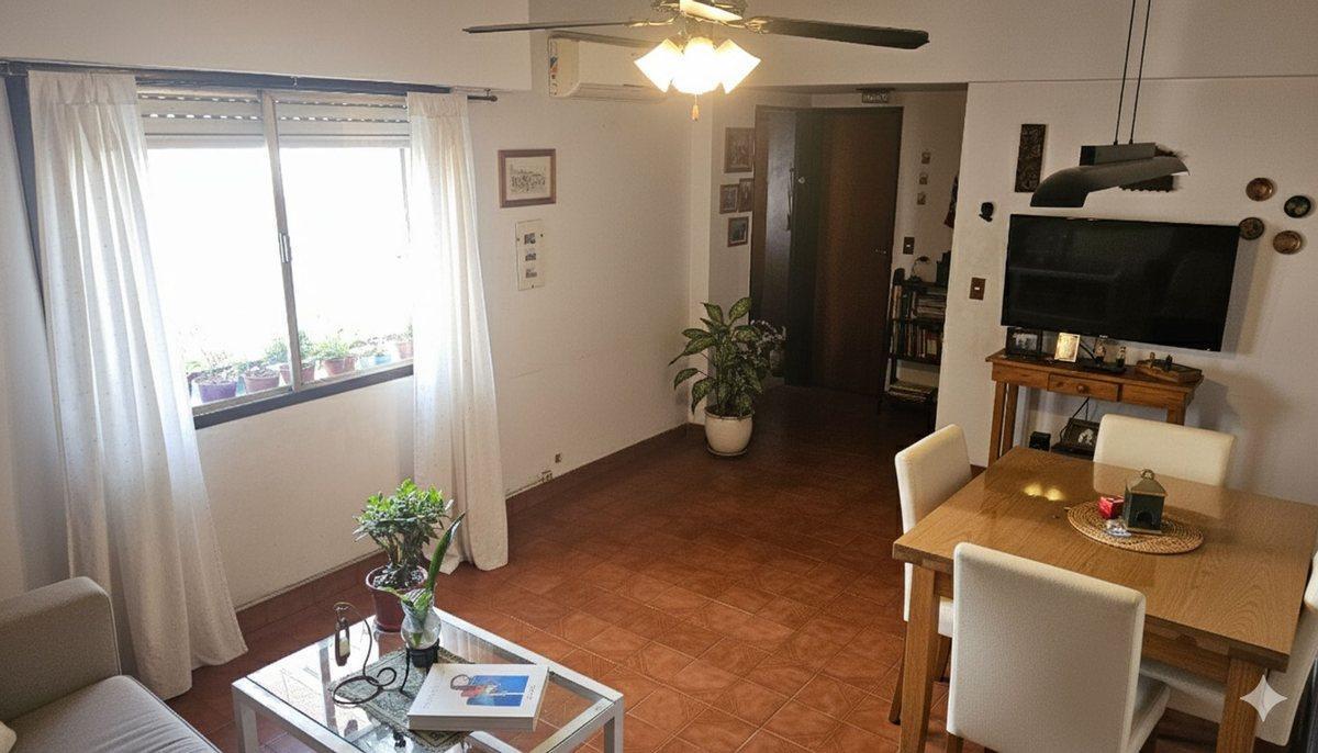 Foto de DEPARTAMENTO 3 AMBIENTES VENTA CASTELAR CENTRO, imagen 5