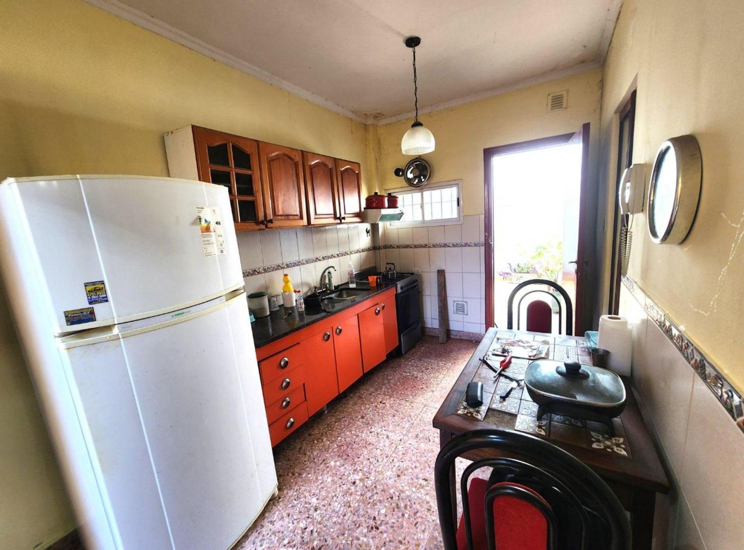 Foto de VENTA PH BUENA ZONA EL PALOMAR SIN EXPENSAS, imagen 1