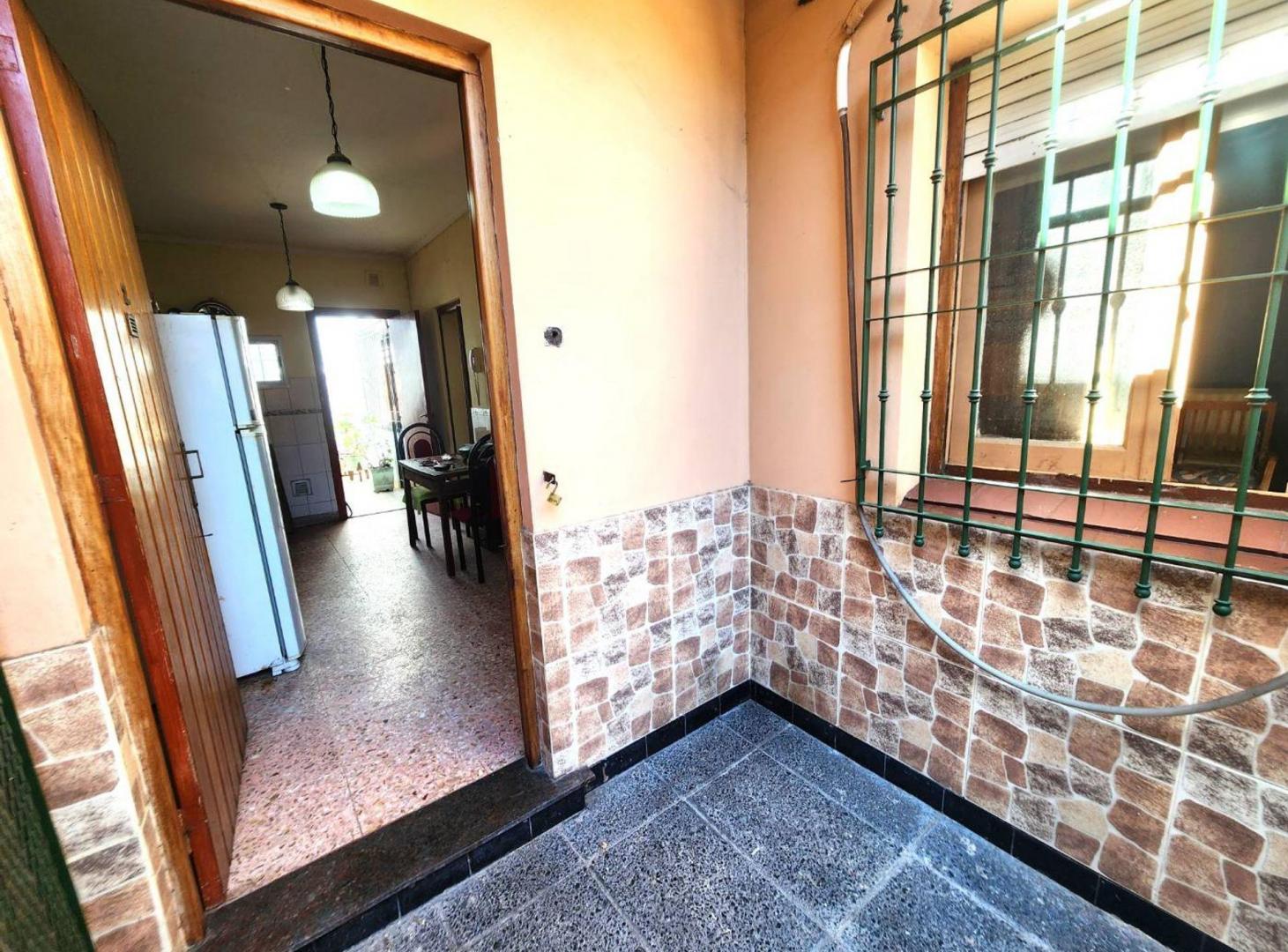 Foto de VENTA PH BUENA ZONA EL PALOMAR SIN EXPENSAS, imagen 4