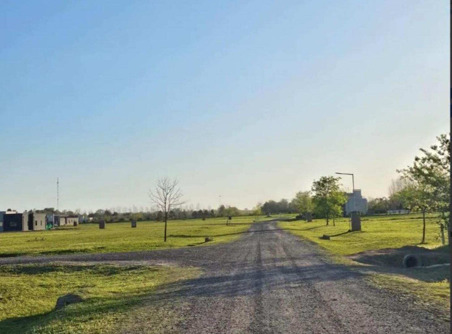 Foto de Venta lote en barrio cerrado Los Juncos Lujan, imagen 3