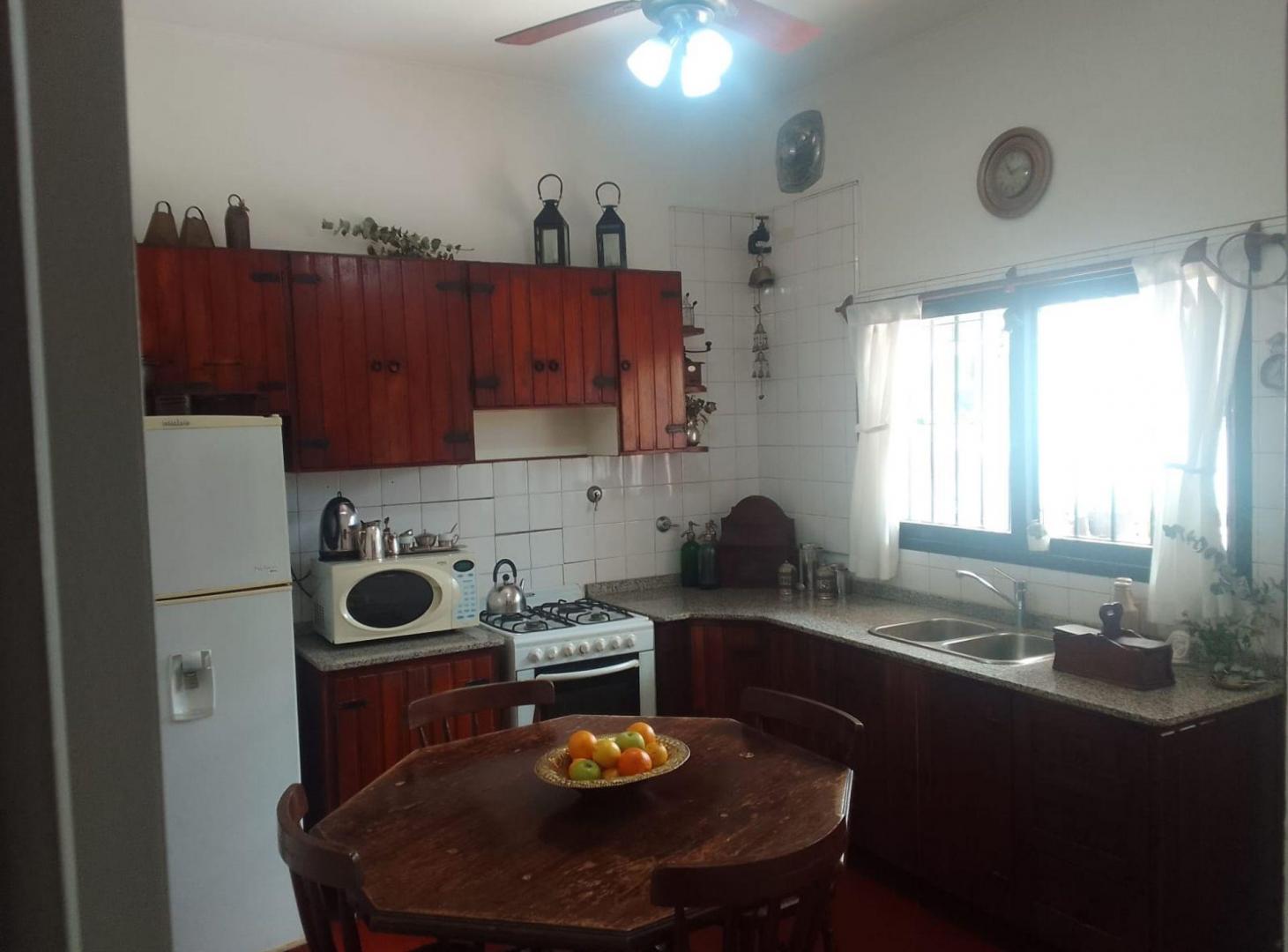 Foto de CASA EN VENTA 4 AMBIENTES MORENO APTO CRÉDITO, imagen 2