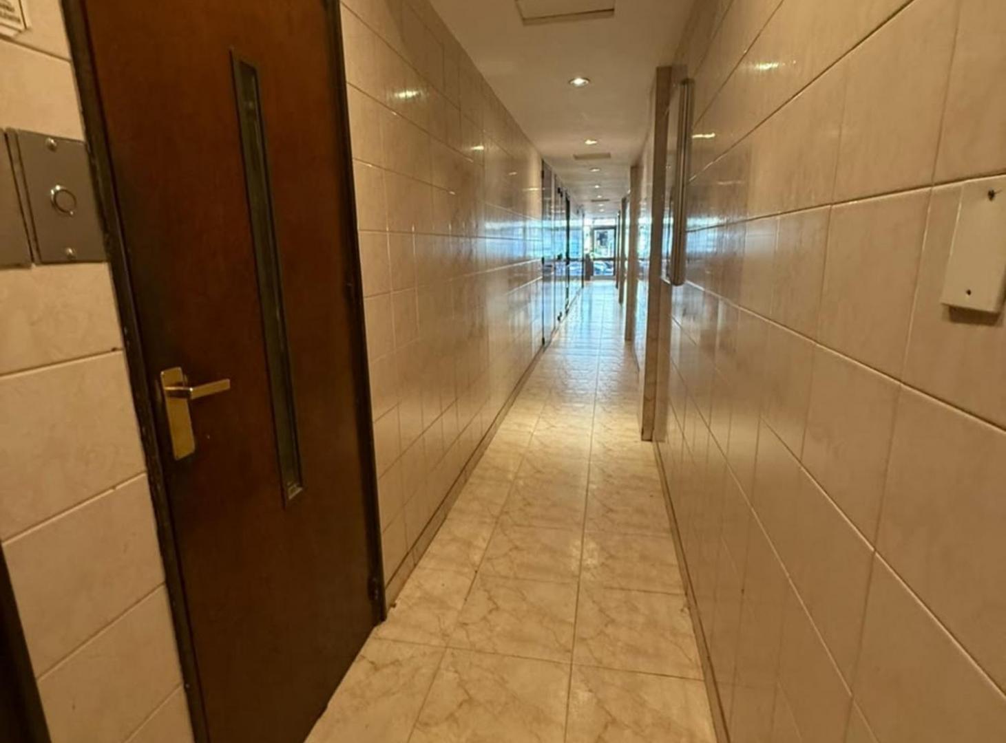 Foto de VENTA DEPARTAMENTO 2 AMBIENTES LUMINOSO EN ALMAGRO, imagen 4