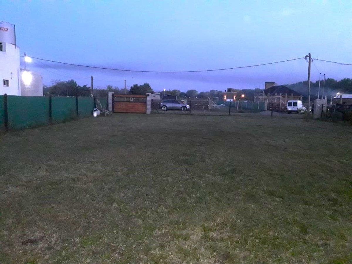 Foto de Venta Lote 800 m2 en "ROBLES DE ALVAREZ", imagen 3