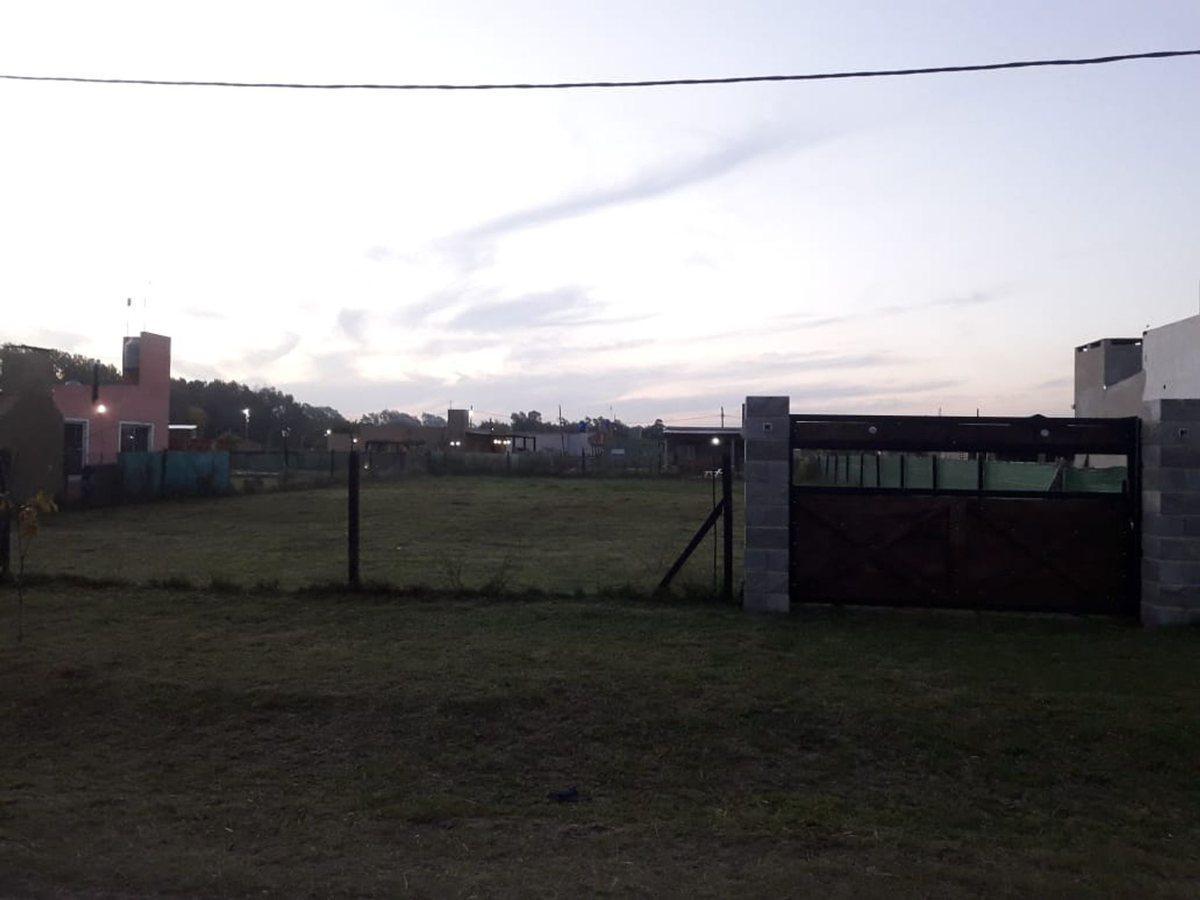 Foto de Venta Lote 800 m2 en "ROBLES DE ALVAREZ", imagen 5