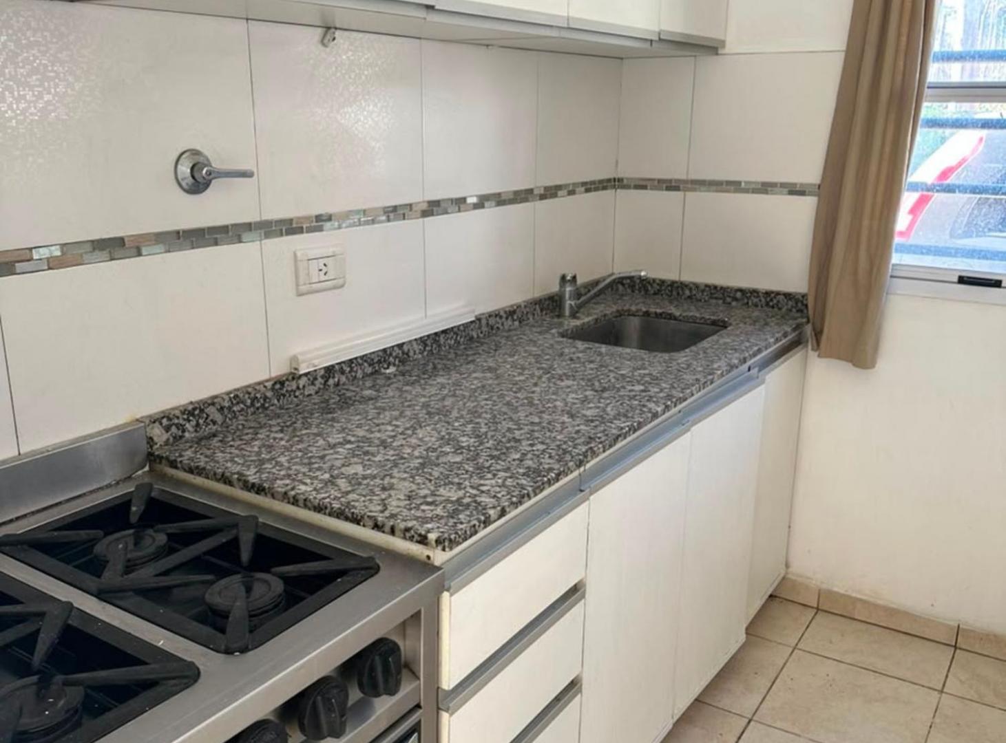 Foto de CASA EN VENTA EN GENERAL RODRIGUEZ APTA CREDITO, imagen 5