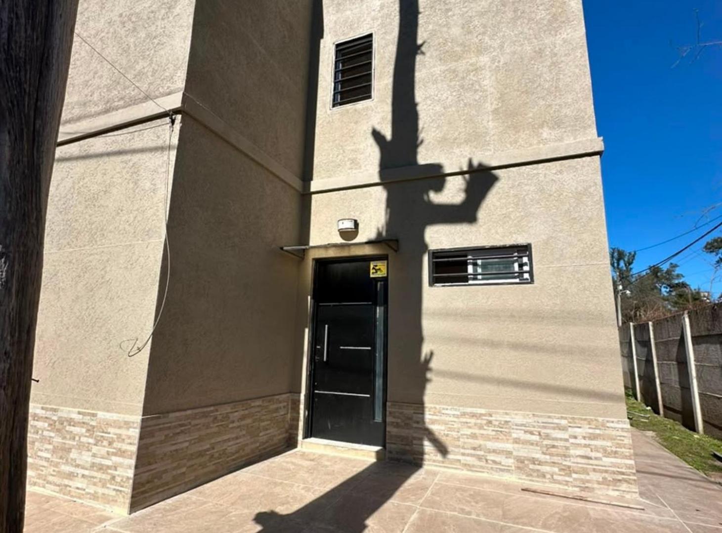 Foto de CASA EN VENTA EN GENERAL RODRIGUEZ APTA CREDITO, imagen 4