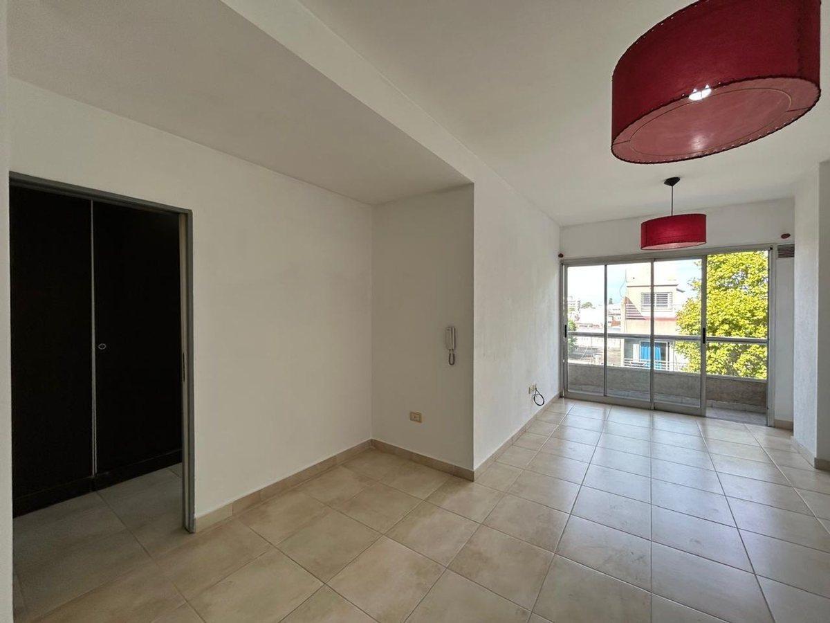 Foto de VENTA DEPARTAMENTO MORENO CENTRO APTO CRÉDITO, imagen 2