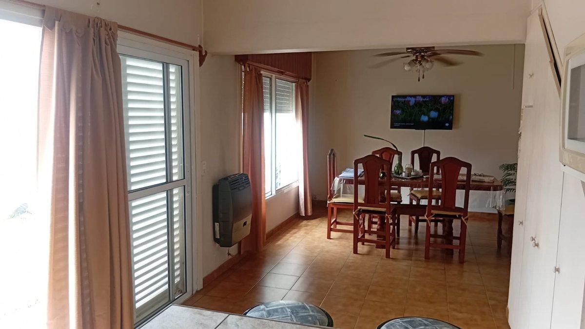 Foto de CASA EN VENTA , 4 AMBIENTES I LUJAN I APTO CREDITO, imagen 4