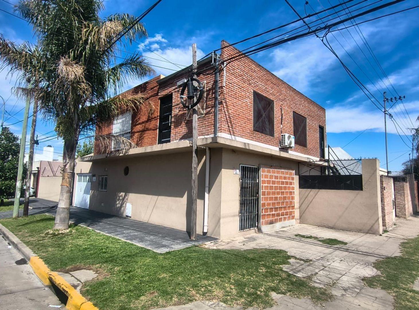 Foto de CASA VENTA LUJAN MAS LOCAL, imagen 1