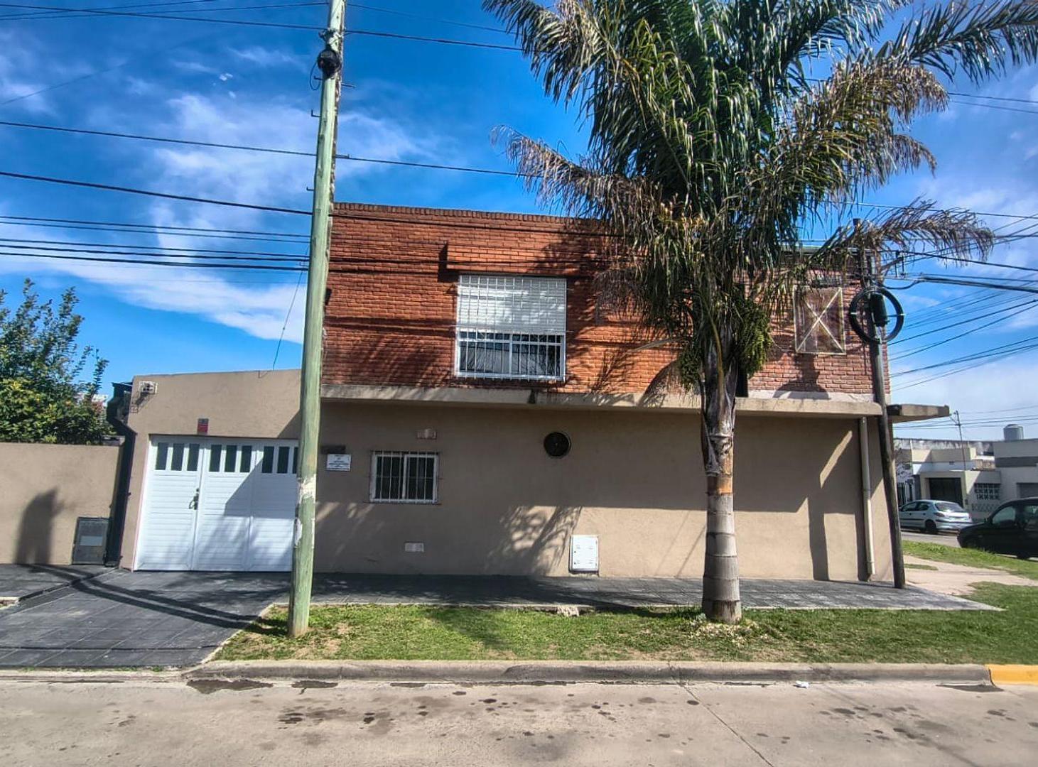 Foto de CASA VENTA LUJAN MAS LOCAL, imagen 2