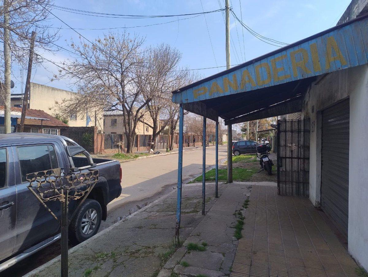 Foto de CASA EN VENTA C0N LOCAL EQUIPAD PANADERIA MERL0, imagen 3