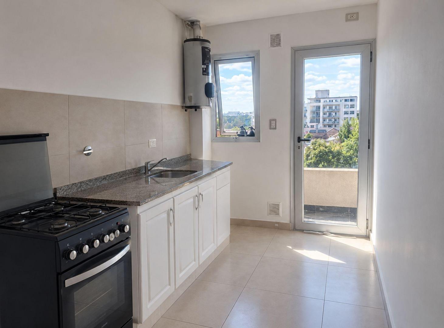 Foto de DEPARTAMENTO MORENO CENTRO , NEMESIO ALVAREZ 372, imagen 2